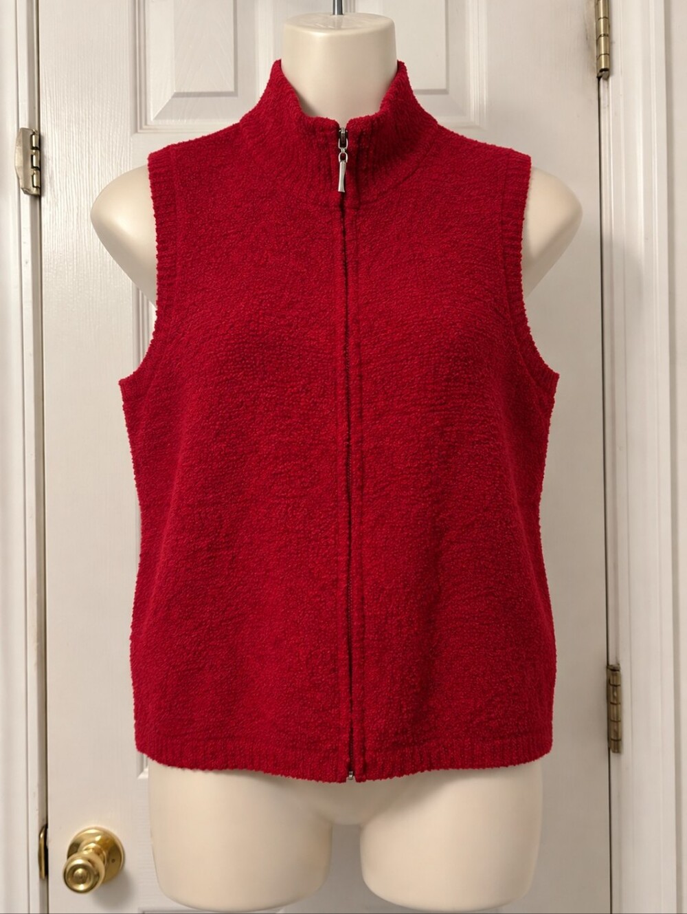 Christopher & Banks Women’s Large Red Fuzzy Full Zip Sweater Vest Cozy